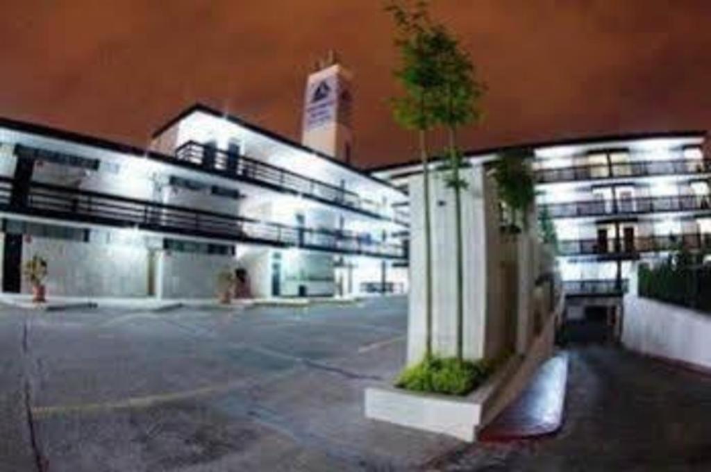 Hotel Portonovo Plaza Expo Zapopan Dış mekan fotoğraf