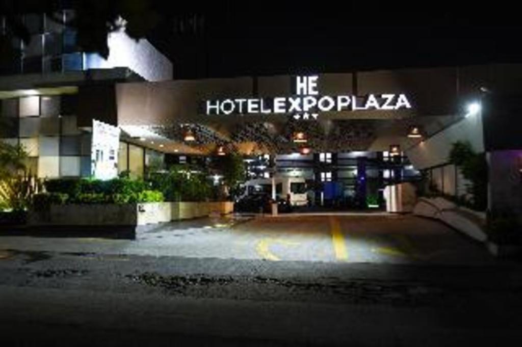 Hotel Portonovo Plaza Expo Zapopan Dış mekan fotoğraf