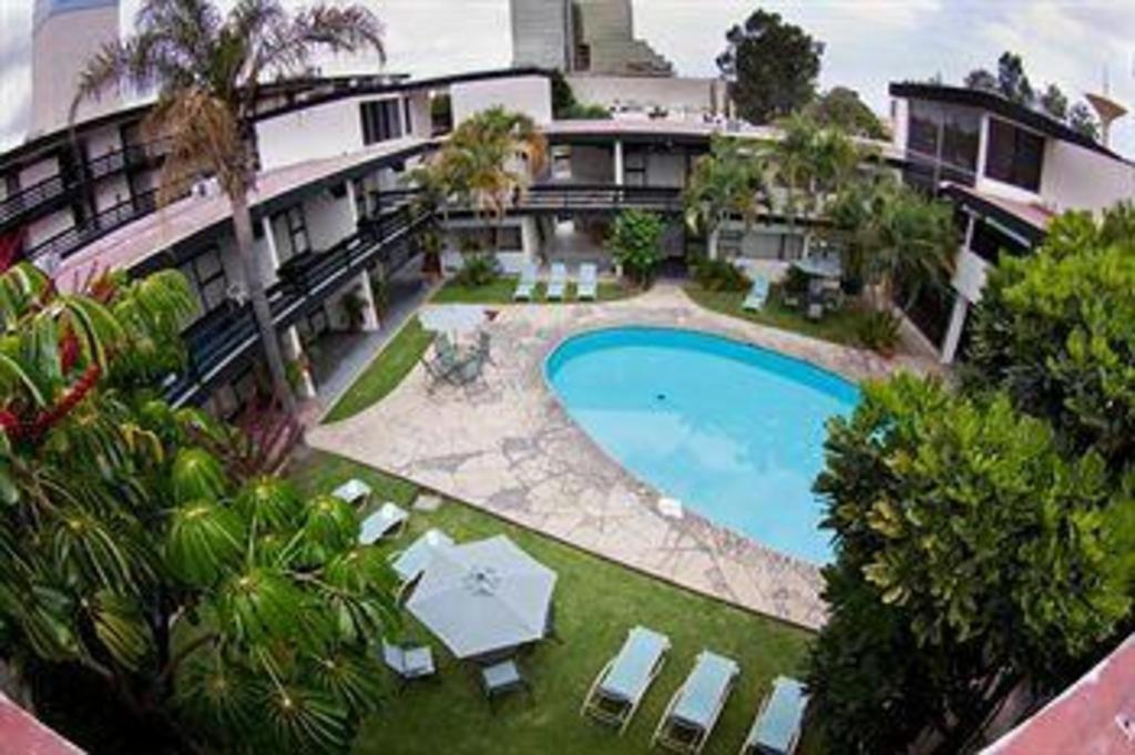 Hotel Portonovo Plaza Expo Zapopan Dış mekan fotoğraf