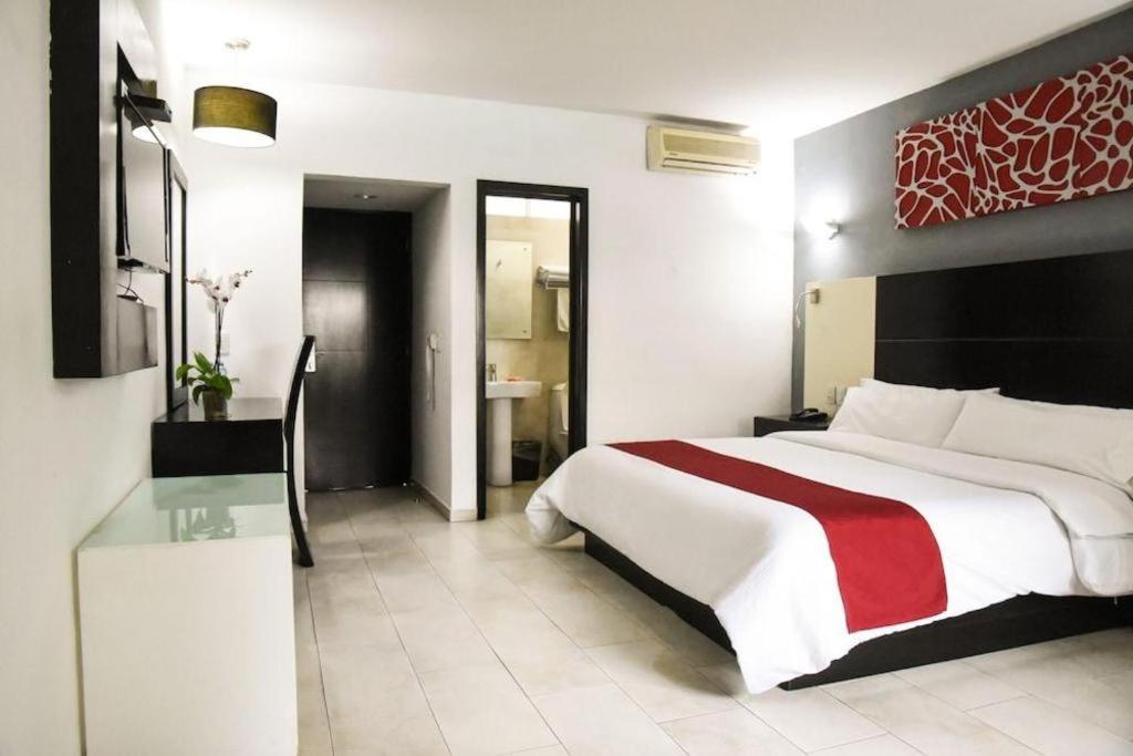 Hotel Portonovo Plaza Expo Zapopan Dış mekan fotoğraf