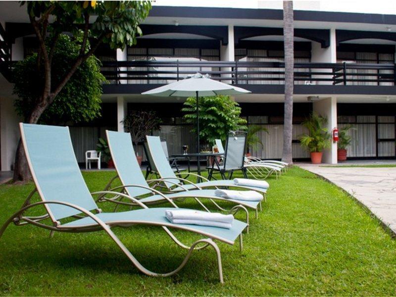 Hotel Portonovo Plaza Expo Zapopan Dış mekan fotoğraf