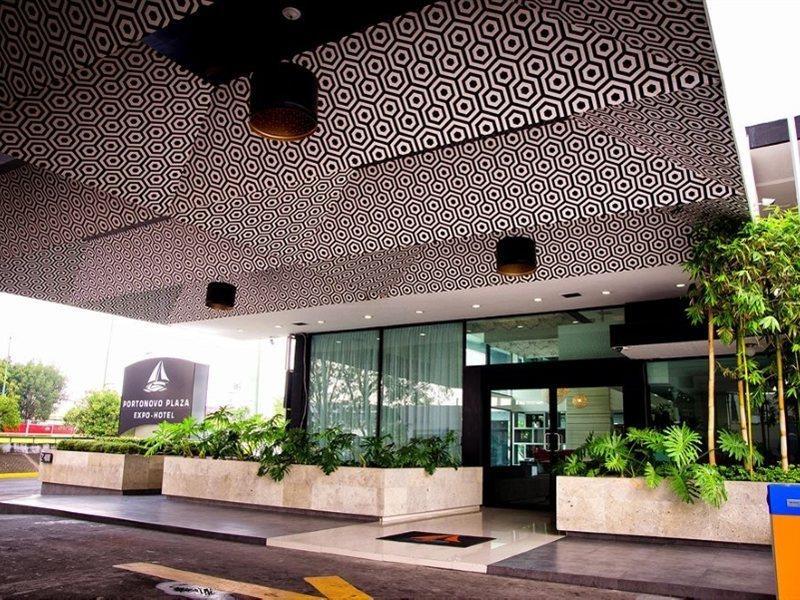 Hotel Portonovo Plaza Expo Zapopan Dış mekan fotoğraf