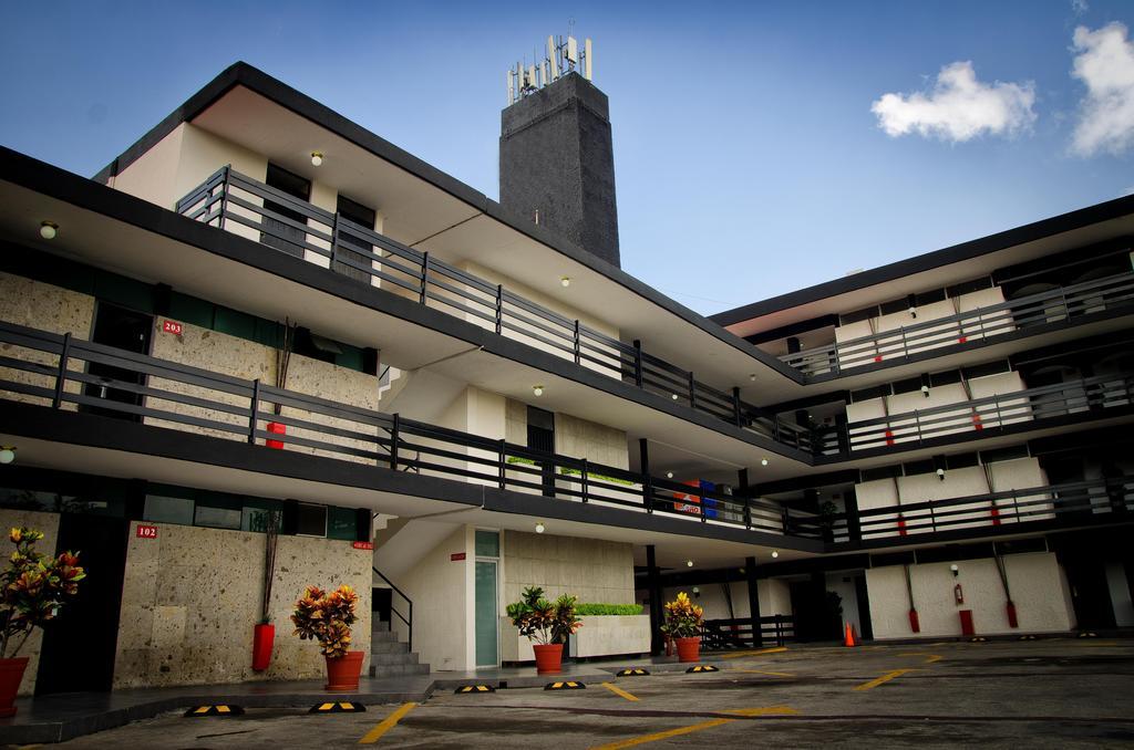 Hotel Portonovo Plaza Expo Zapopan Dış mekan fotoğraf