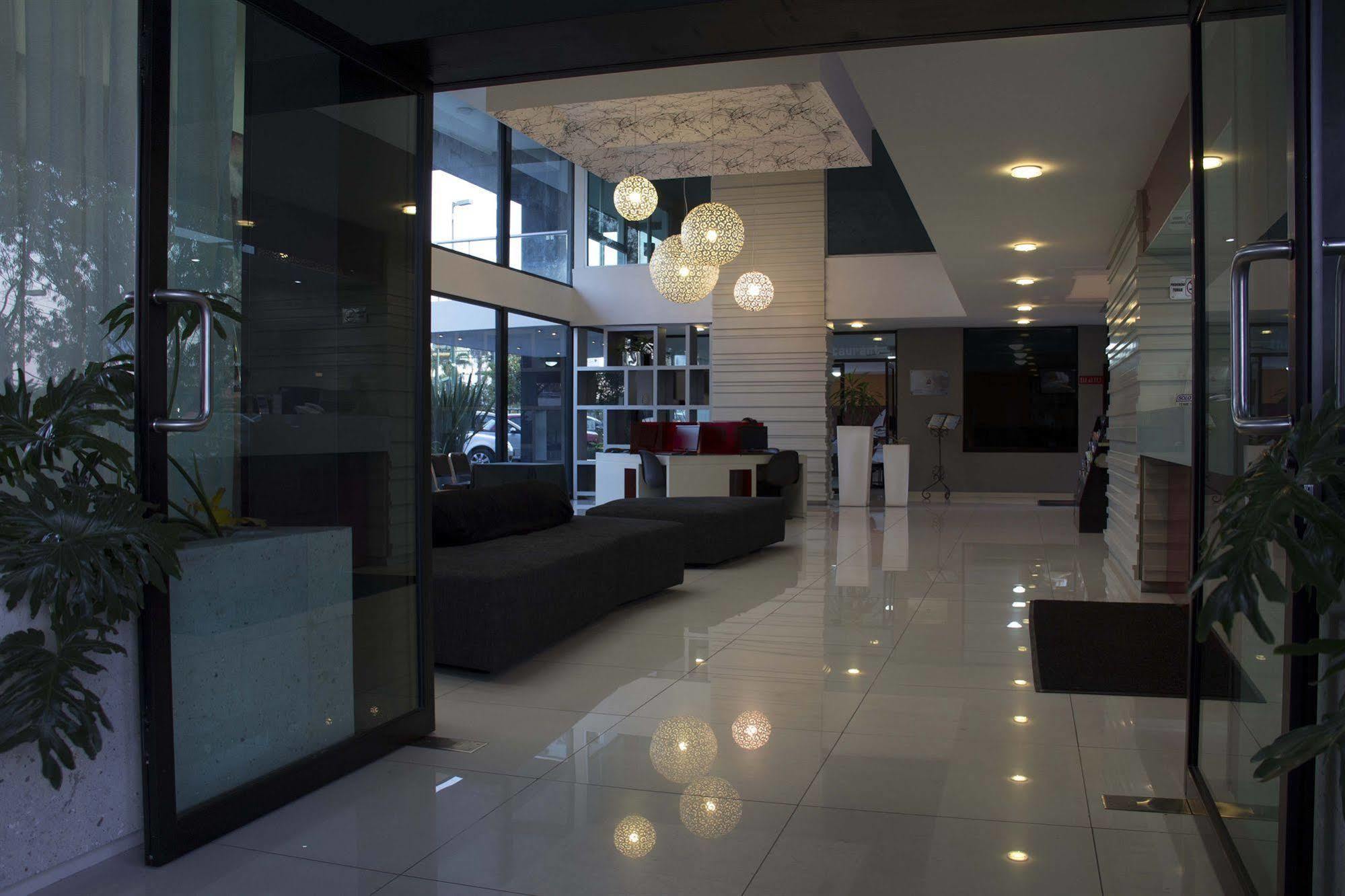 Hotel Portonovo Plaza Expo Zapopan Dış mekan fotoğraf