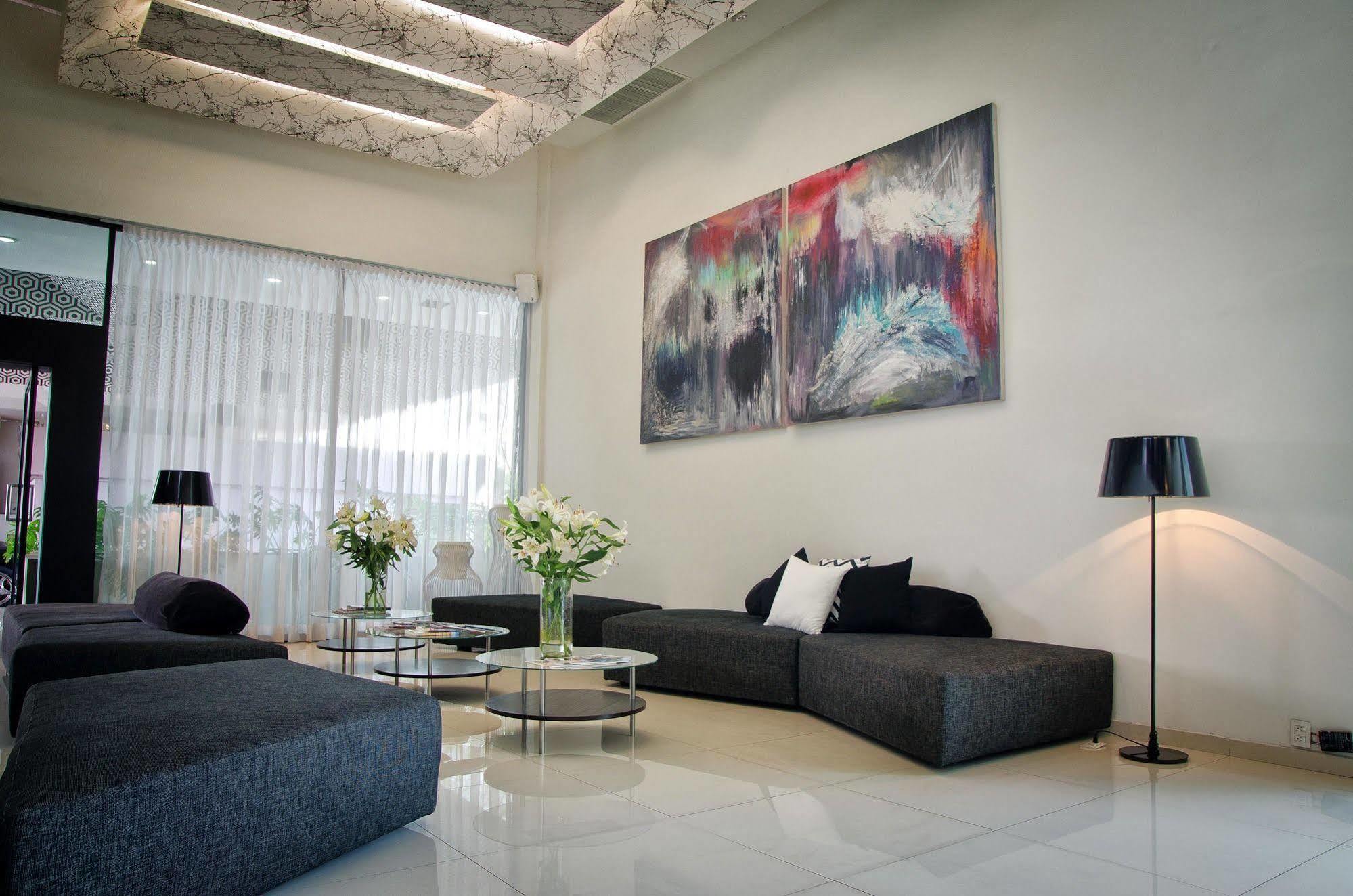 Hotel Portonovo Plaza Expo Zapopan Dış mekan fotoğraf